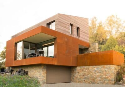 Nouvelle maison avec bardage en acier Corten