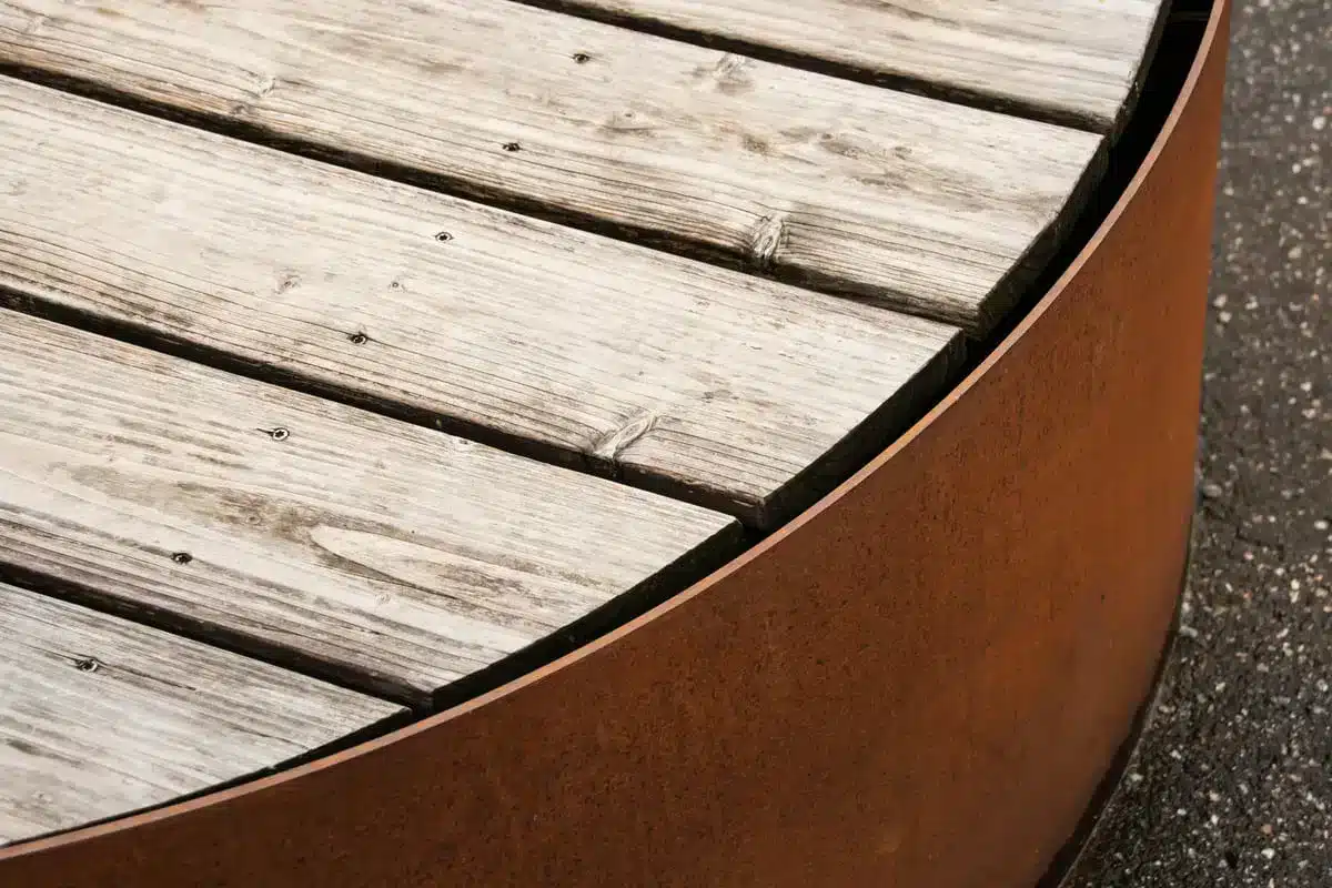 bordure en acier corten pour l'aménagement de jardin