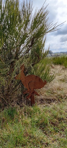 la-promenade-du-bois-de-fays-une-activite-familiale-grace-a-l-acier-corten