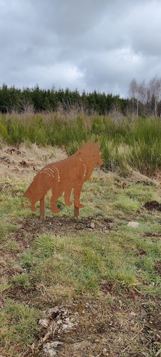 la-promenade-du-bois-de-fays-une-activite-familiale-grace-a-l-acier-corten